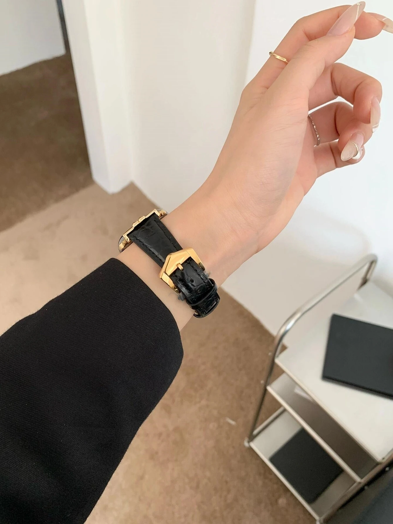 Leather loop Correa For Apple Watch band 11/10/9/8/7/6/5/4/3 38mm 40mm 41mm 42mm 44mm 45mm 46mm 49mm Strap image 2