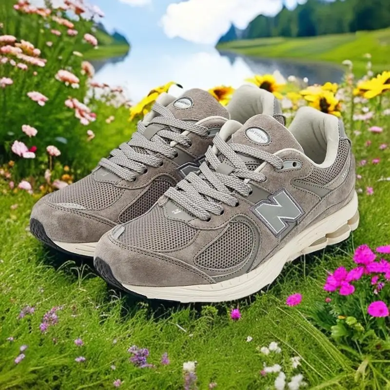

Four season collectionNew Comfortable Retro Casual Shoes Couple Sports Versatile Casual Board Shoes