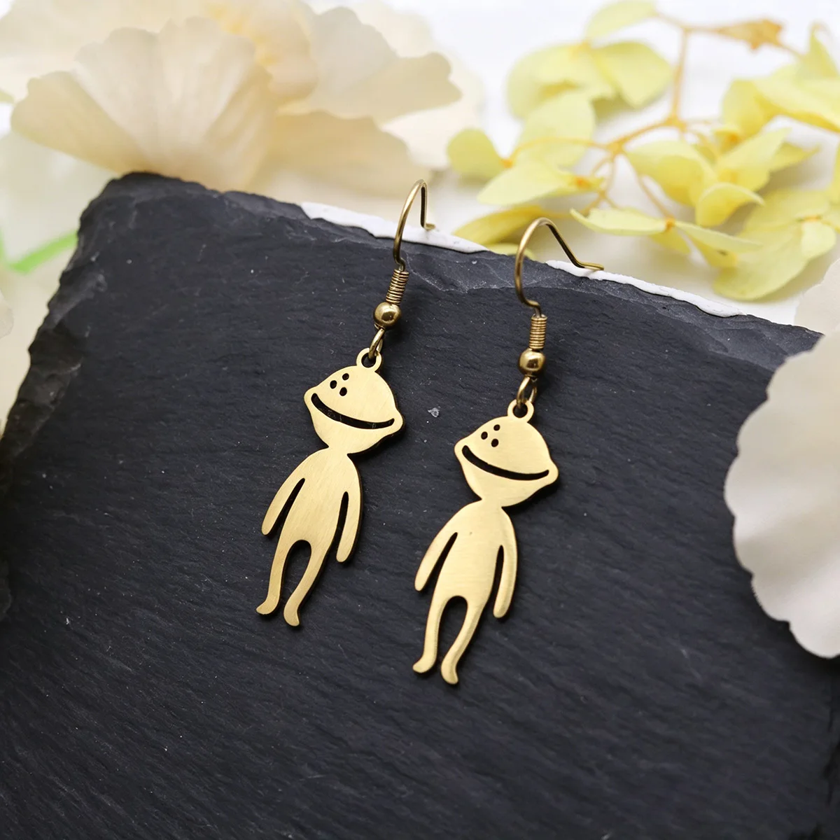 QIAMNI Alien Man Dangle Earrings For Women Men Stainless Steel Astronaut Drop Earring Jewelry Space Civilization Enthusiast Gift