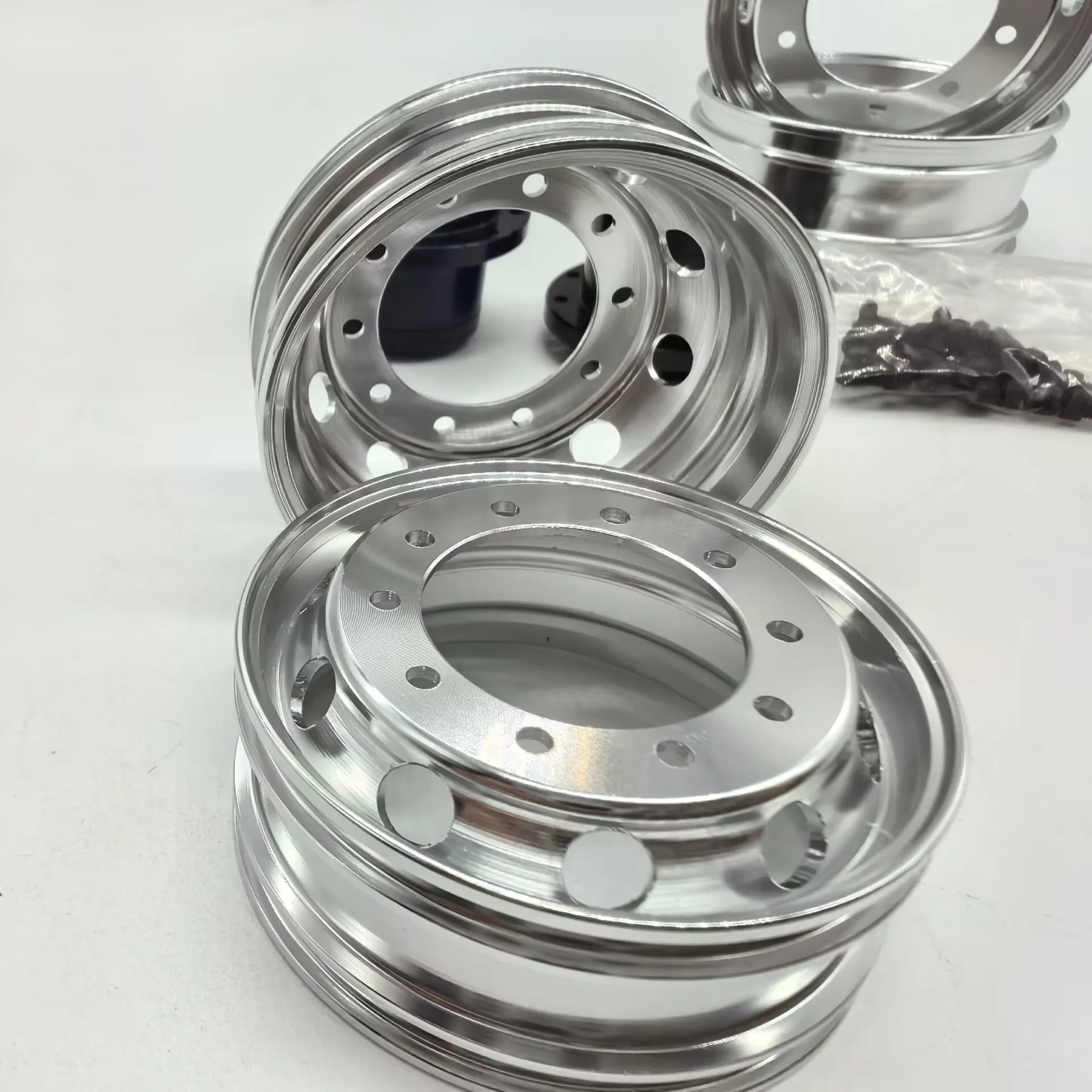 JDMODEL1:14 Tractor Head Metal Hub Rear Narrow Wheel Static Model JDM-7 Suitable For Specific Groups DIY