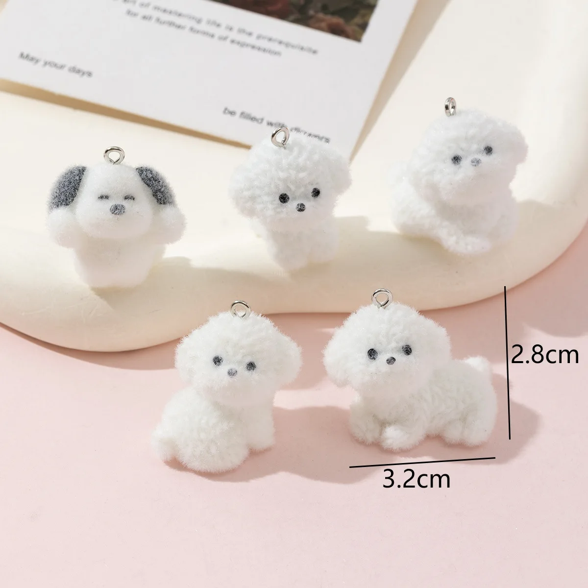 20 stks 3D Mini Leuke Massaal Hond Charms Cartoon Pluche Dier Hars Hanger Voor Sleutelhanger Oorbel DIY Ambachten Sieraden Maken