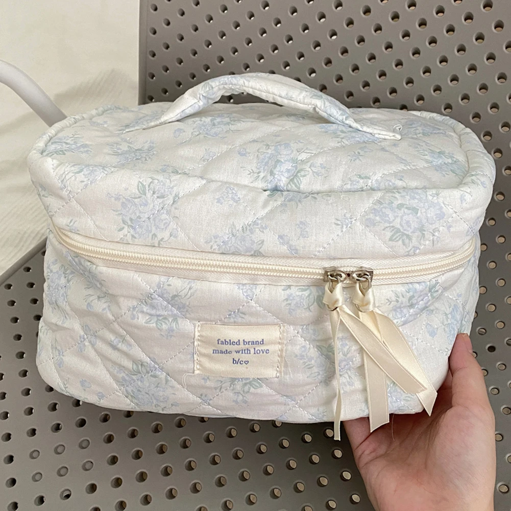 Borsa per il trucco trapuntata borsa per cosmetici floreale da donna custodia per cosmetici grande borsa per cosmetici da viaggio estetica cosmetica