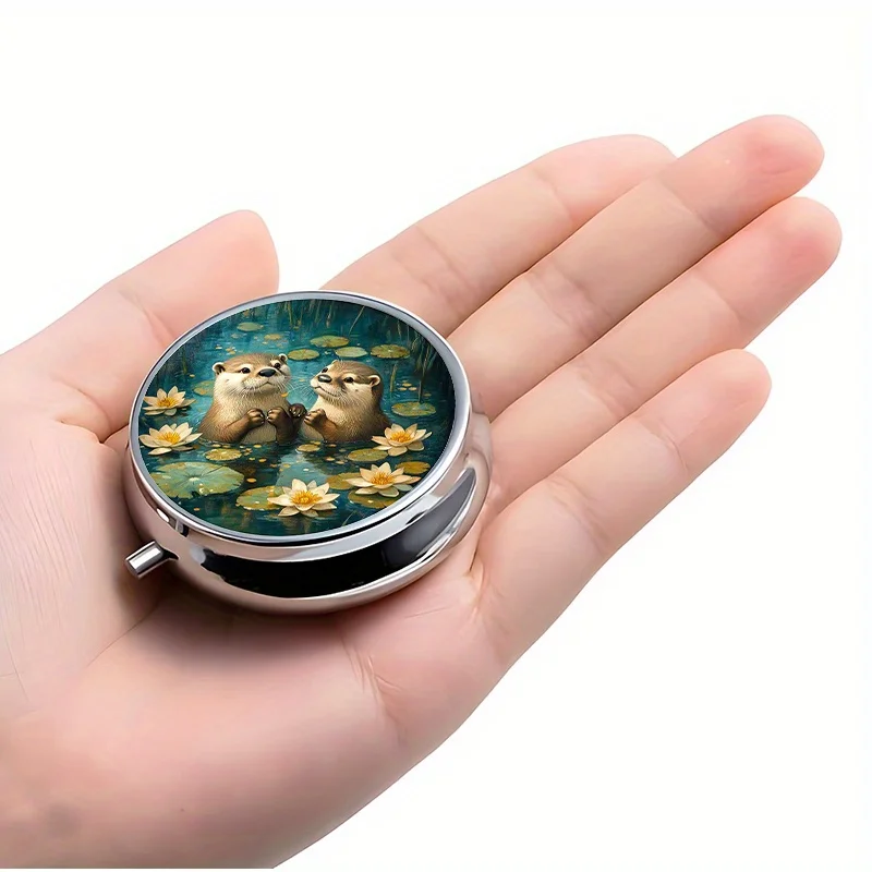 Single pack, wallet-style pill box, 3-compartment storage box for two bottles of Beaver vitamin pills, vitamin pill organizer, a unique gift for organizing vitamins and medication