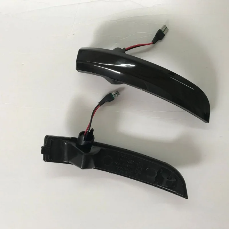 

SAARApplicable13-16Ford Escape Wingbo Зеркало заднего вида Течевой свет Модифицированное зеркало заднего вида Течевой свет Поворотный сигнал