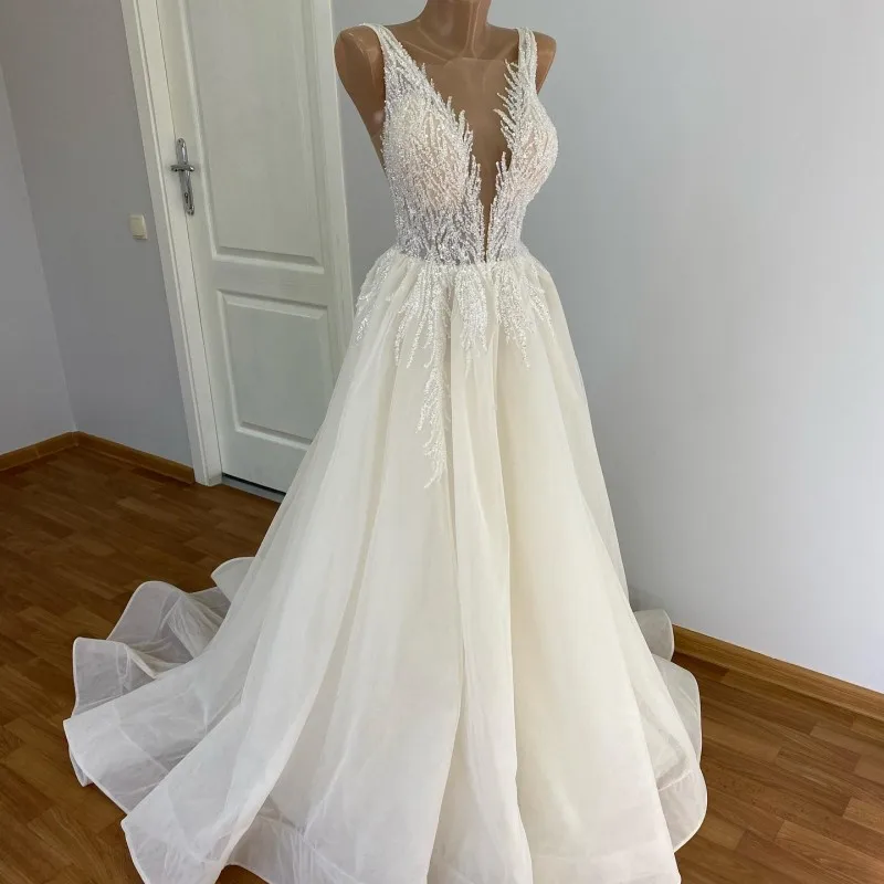 

Sexy V-Neck Lace Beads Crystal Wedding Dress 2024 with Shiny Tulle Vestidos Garden A Line Sleeveless Bridal Gowns
