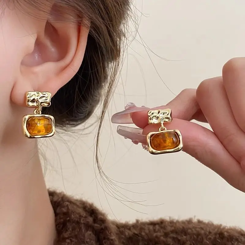 Vintage Brown Earrings with Amber Resin Stone Crystal Caramel Color Drop Earrings for Women Elegant Jewelry Maillard Accessories