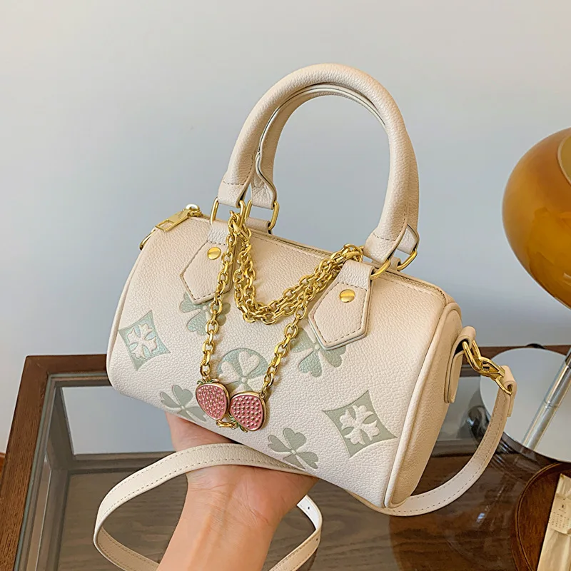 

‌2025 Casual Shoulder Bag‌ - Women's Stylish Crossbody Purse, Versatile & Lightweight Handbag for Daily Use, Minimalist Design