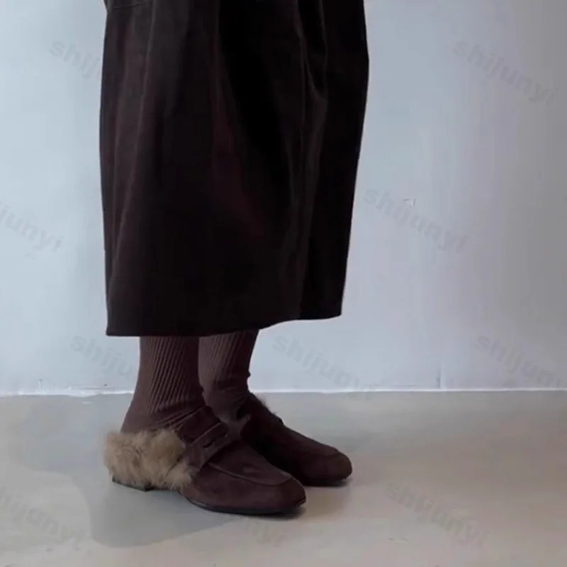 المرأة الفراء الشقق النعال 2026 شتاء موضة جديدة المضادة للانزلاق الدافئة أفخم المتسكعون جلد الغزال ساحة تو في الهواء الطلق حذاء كاجوال