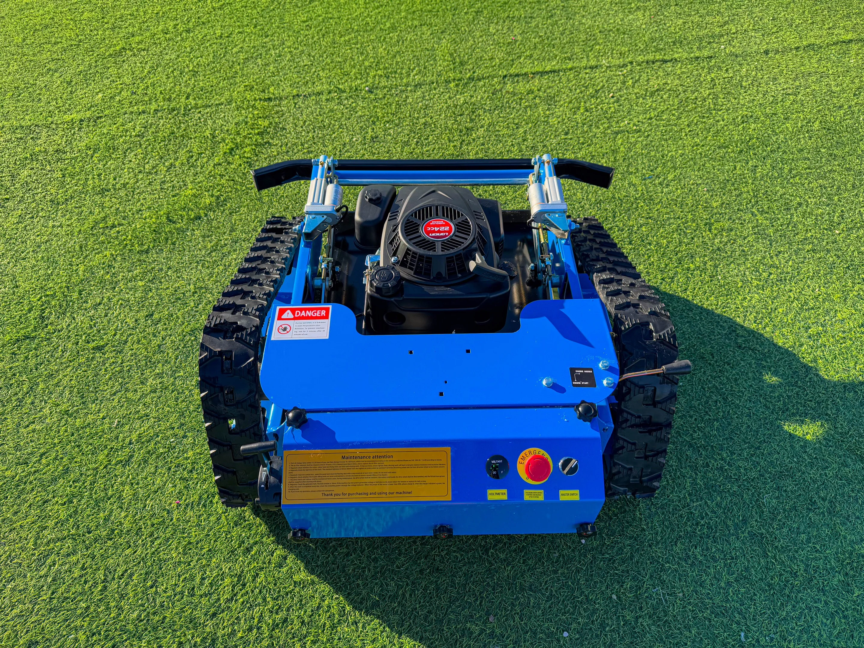 Free delivery of garden and orchard crawler remote-controlled slope lawn mower with remote control