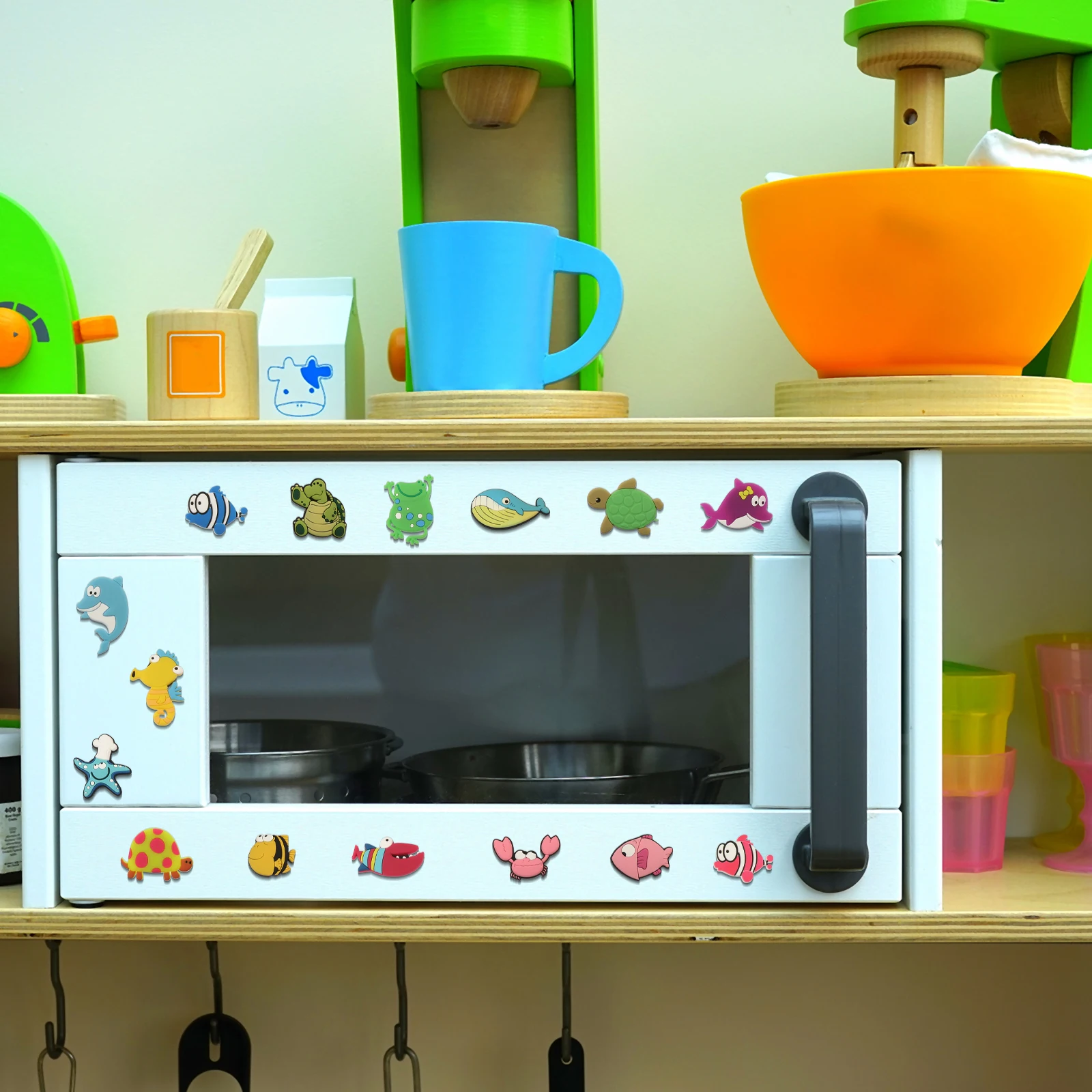 

15pcs Marine Fish Refrigerator Magnetic Stickers Whiteboard Decorative Cartoon Design Home Office Locker Smooth Rubber