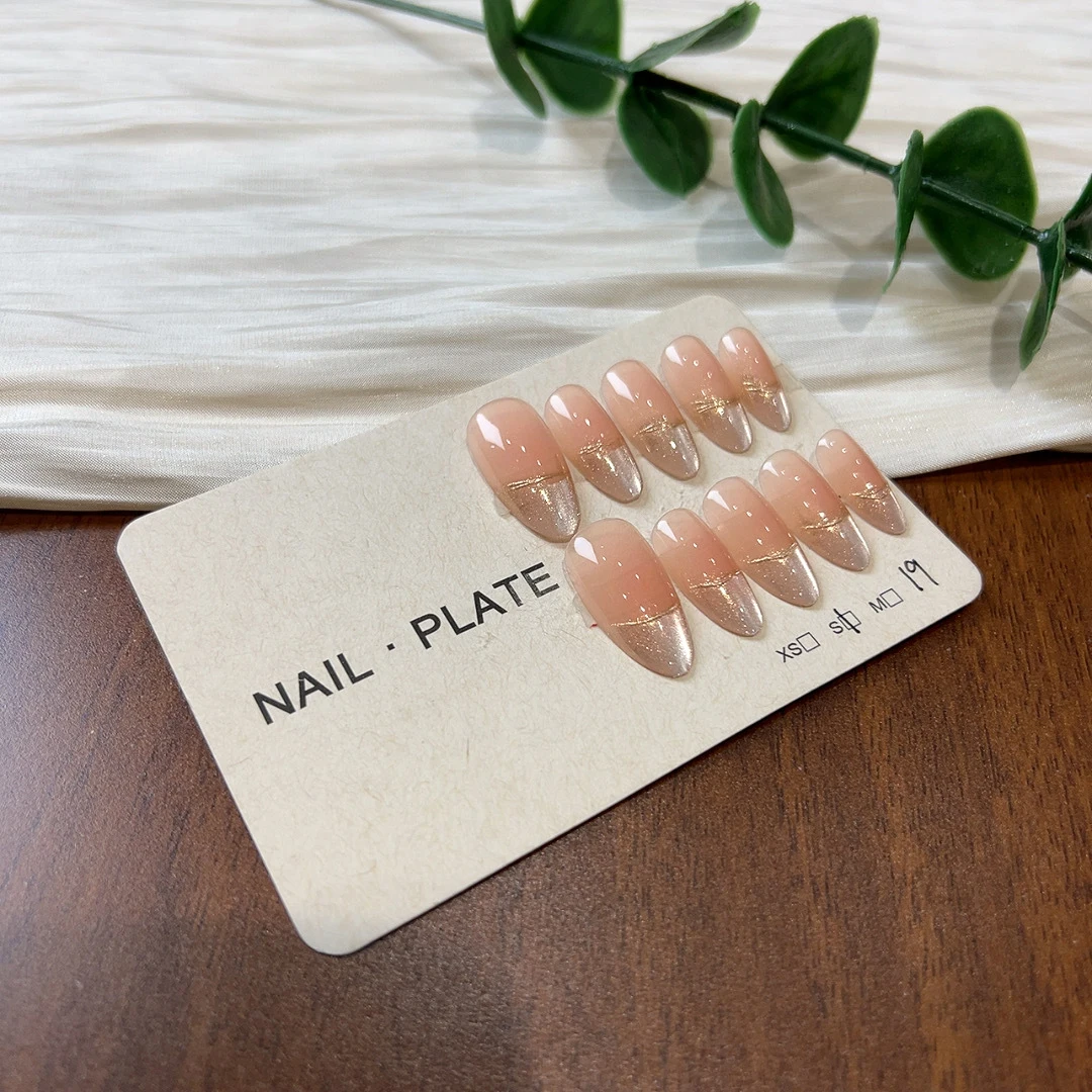 Stampa sulle unghie Decorazione per unghie finte Manicure Indossa 10 pezzi / set Piastre per unghie Copertura completa con punte per unghie finte Strass Cateye