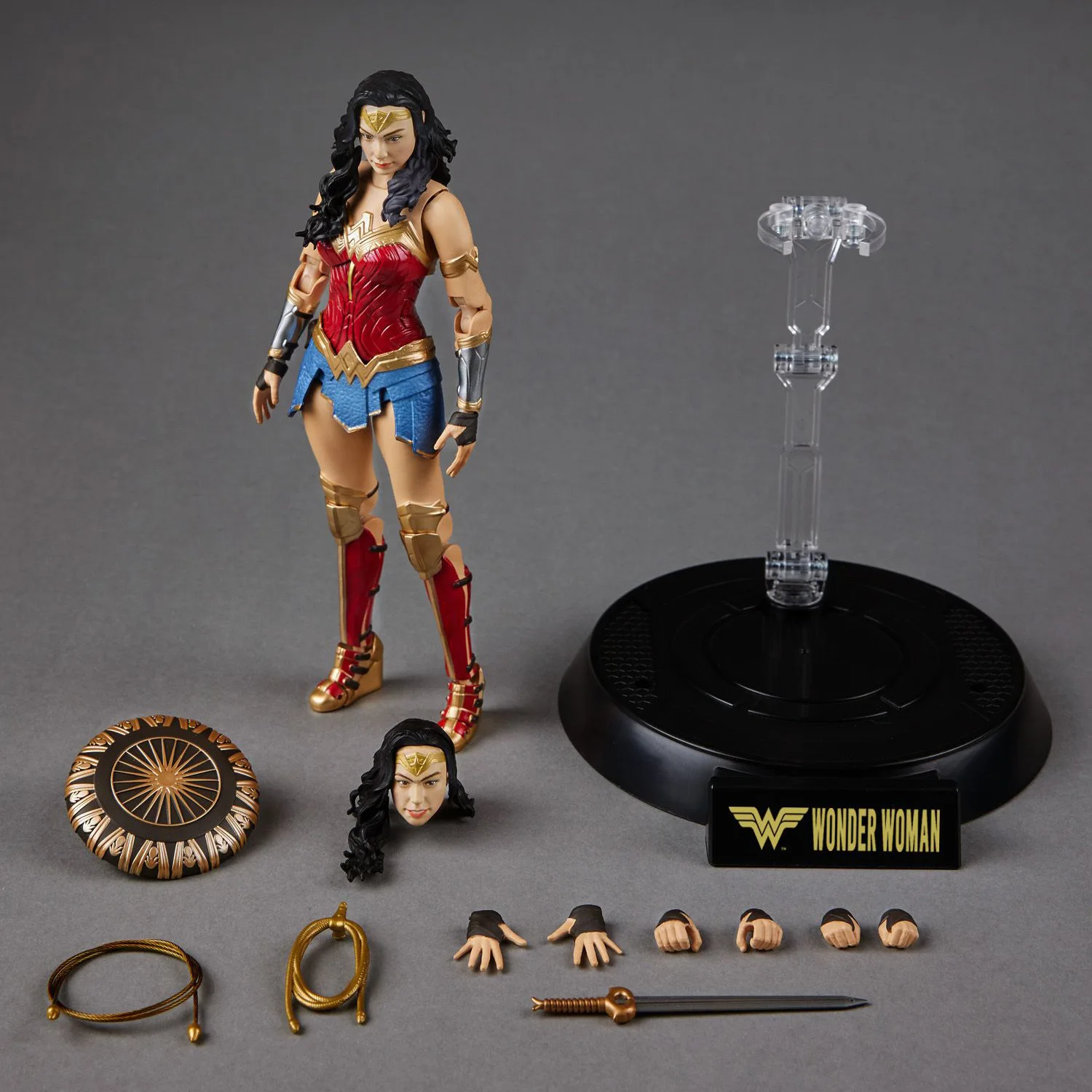 

Anime Wonder Woman joint mobility standing posture Action Figure PVC Model Toys doll Desk Decor Collectible Gifts