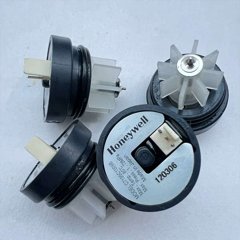 1pcs 100% Original JAPAN Honeywell Water Flow Sensor C7195C1009B 80℃ 1.72MPa