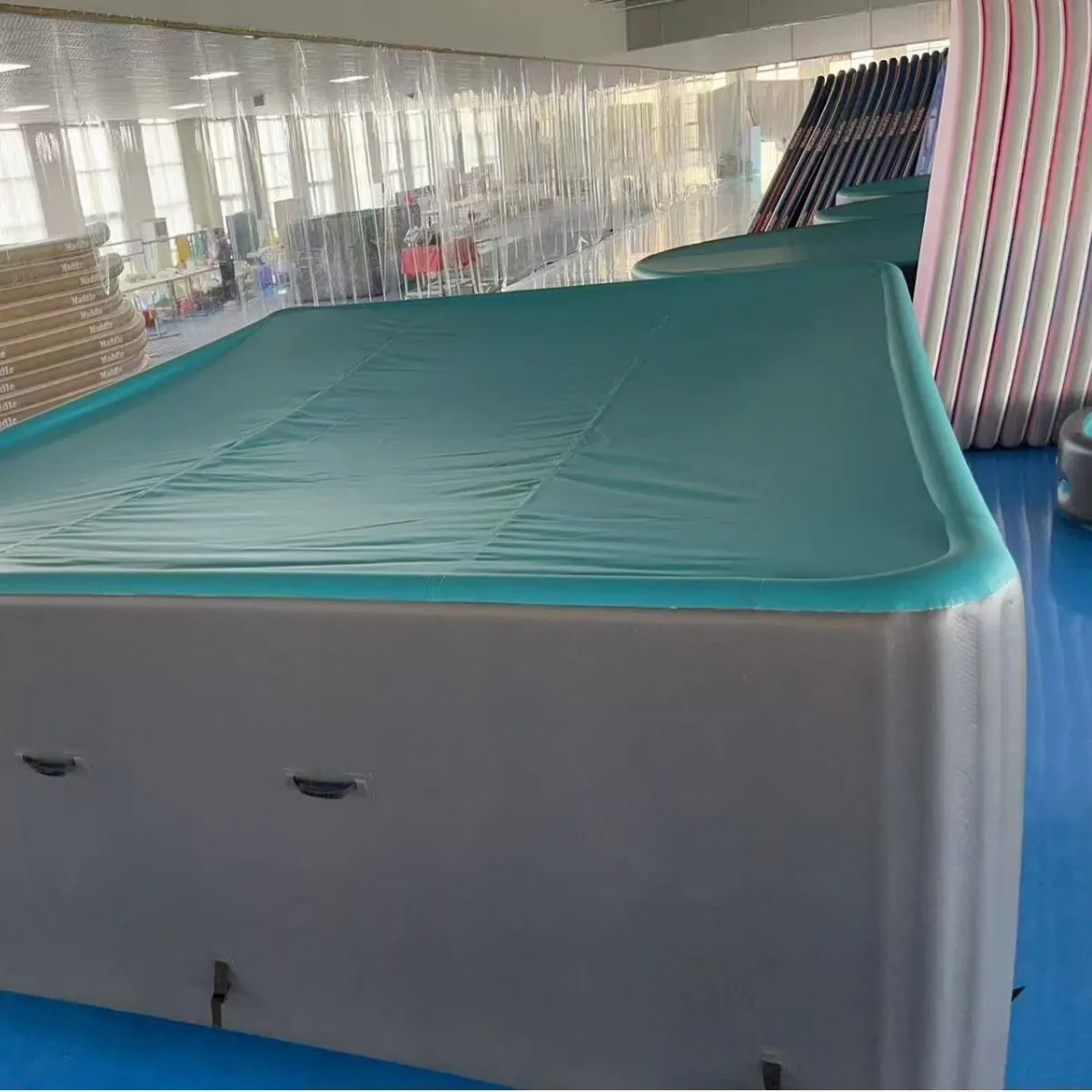 Inflatable swimming pool Household pool Water park Children's swimming square swimming pool