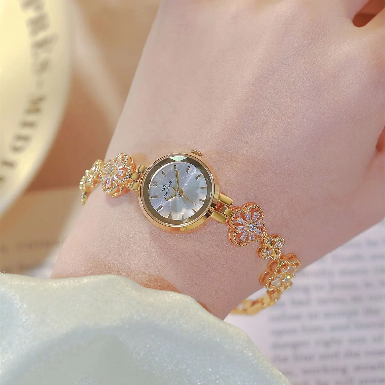 Original luxury women's watches, high-end luxury women's wristwatches, birthday gifts for women, premium women's watches.