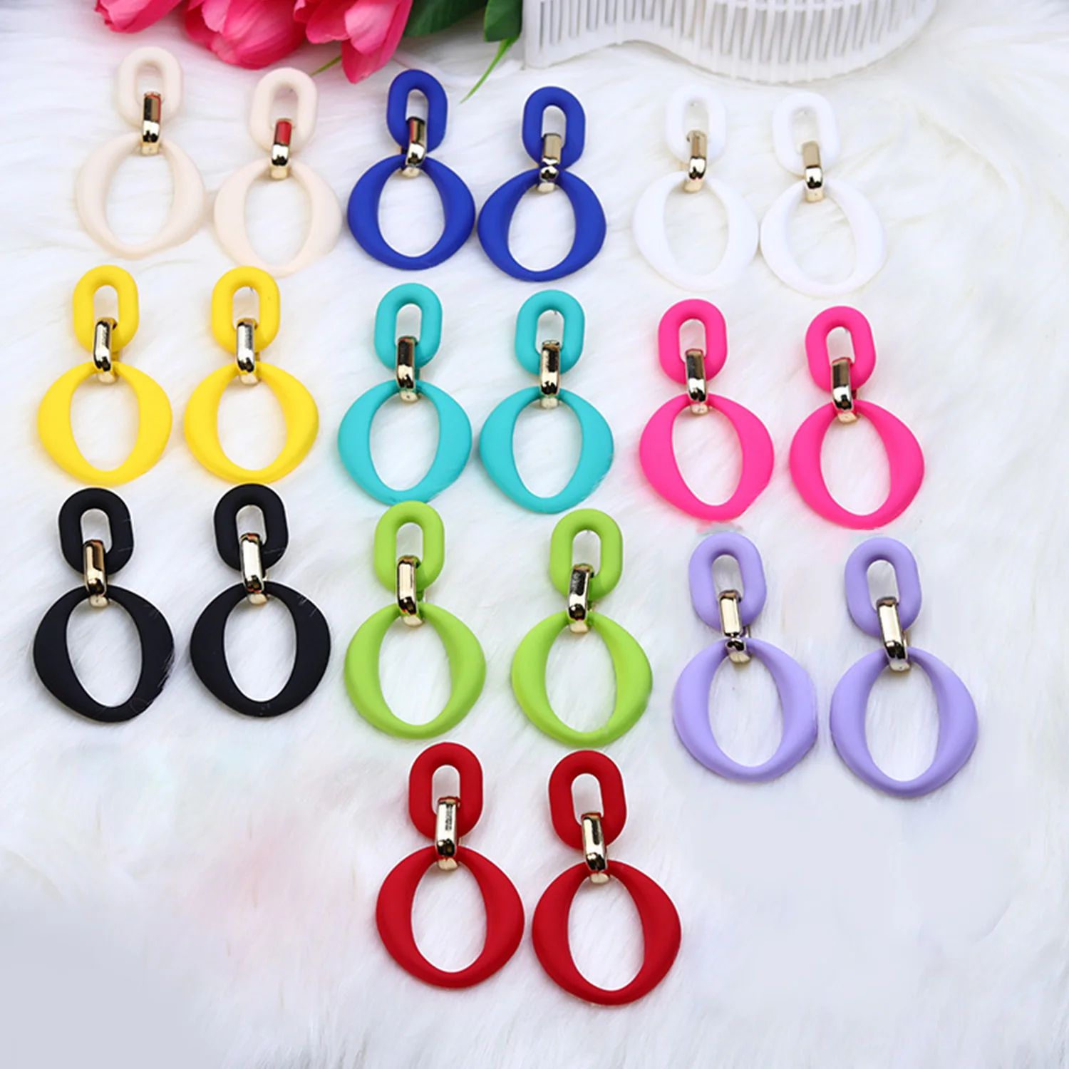 Acrylic Chain Drop Earrings For Women Candy Colors O-Shaped Simple Design Cute Ear Jewelry 2024 Fashion Girls Party Premium Gift