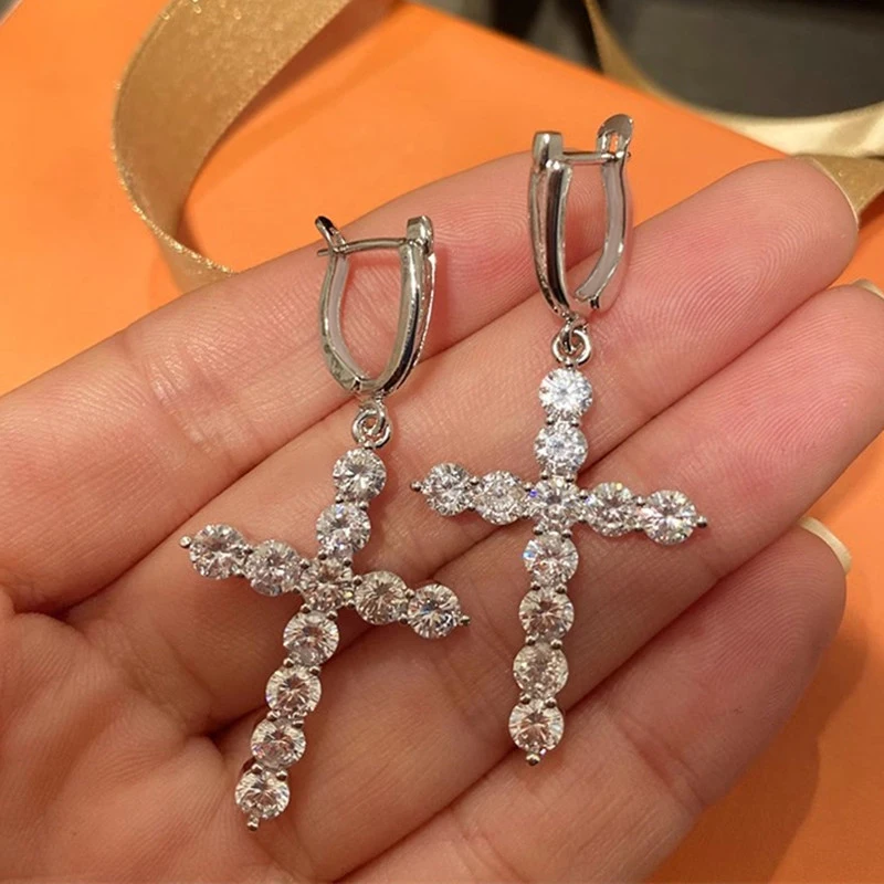 Huitan einfache Kreuz baumeln Ohrringe Frauen voll mit runden Zirkonia Mode kontrahiert weibliche Accessoires vielseitigen Schmuck