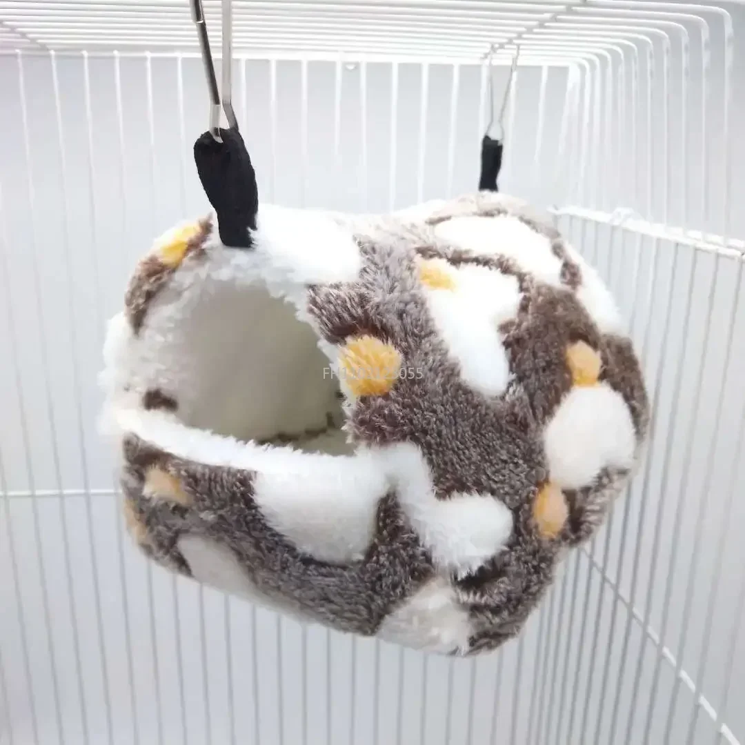 

Cute Hamster House Winter Thickening Warm Soft Beds New Bread Small Animal Nest for Hamster Hedgehog Small Animals Supplies