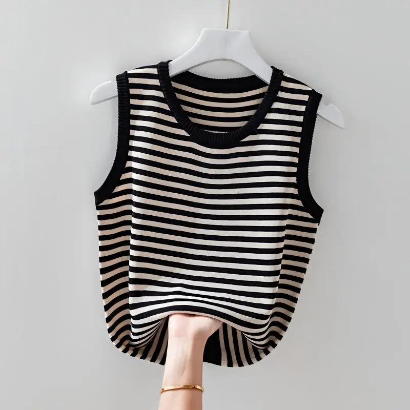 

Ice Silk Striped Suspender Vest for Women in Summer New Round Neck Style Knitted Sleeveless Top