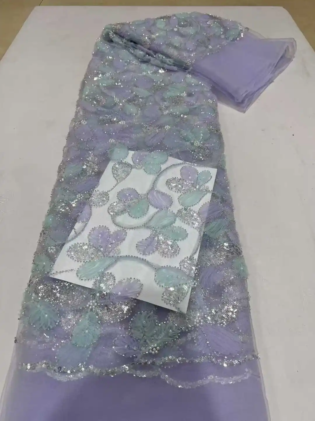 2025 جميل رائجة البيع الأفريقي مطرز أقمشة الدانتيل الفرنسية النيجيري خرز كريستالي الترتر شبكة الدانتيل السيدات فساتين حفلات الزفاف