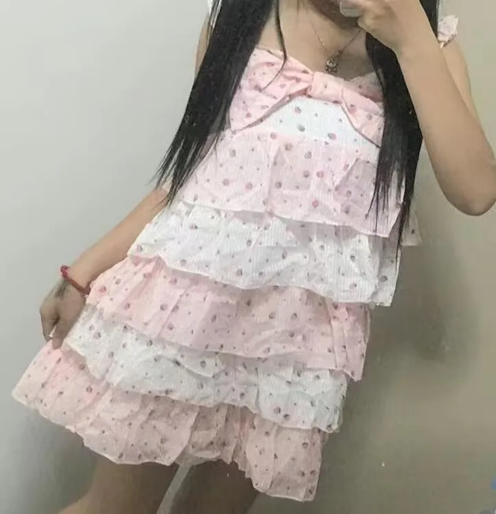 فستان نسائي صيفي عتيق ضيق كاواي هالتر فستان صيفي ياباني مطبوع عليه فراولة فستان هاراجوكو Y2k فساتين كعكة حلوة