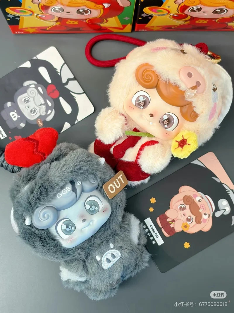 أصيلة Jotoys Q Bao × Gg Bond أفخم صندوق أعمى حقيبة لطيفة سحر المنقولة الشكل الديكور دمية تحصيل هدية هدية الهالوين