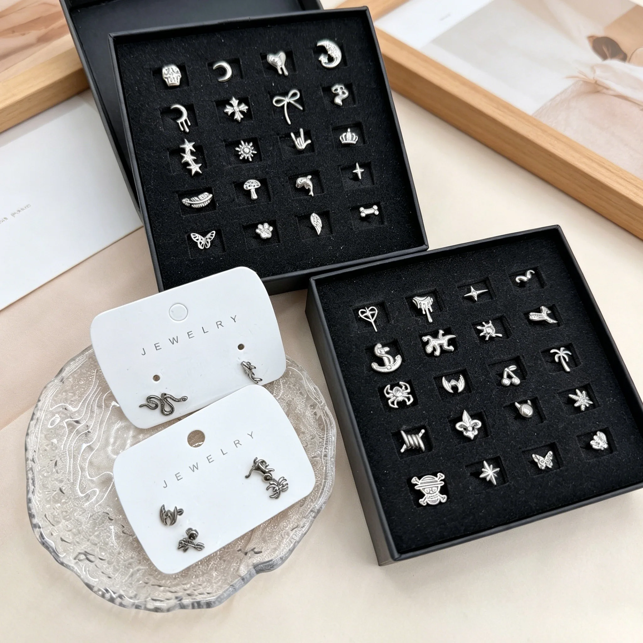 Titanium Steel Internally Threaded Labret Lip Piercing Stud Halloween Snake Spider Barbed lip piercing Heart Jewelry Set