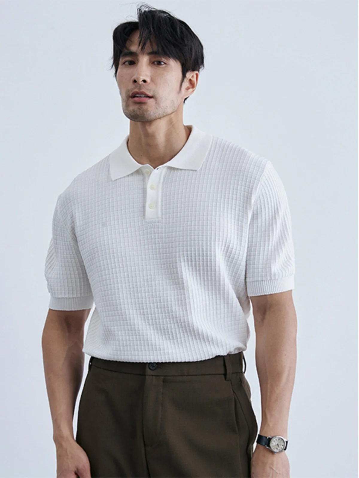 Knitted ort Sve irt for Men Casual Faionable White Turn-down Collar T-irt Busin Casual Youth Summer