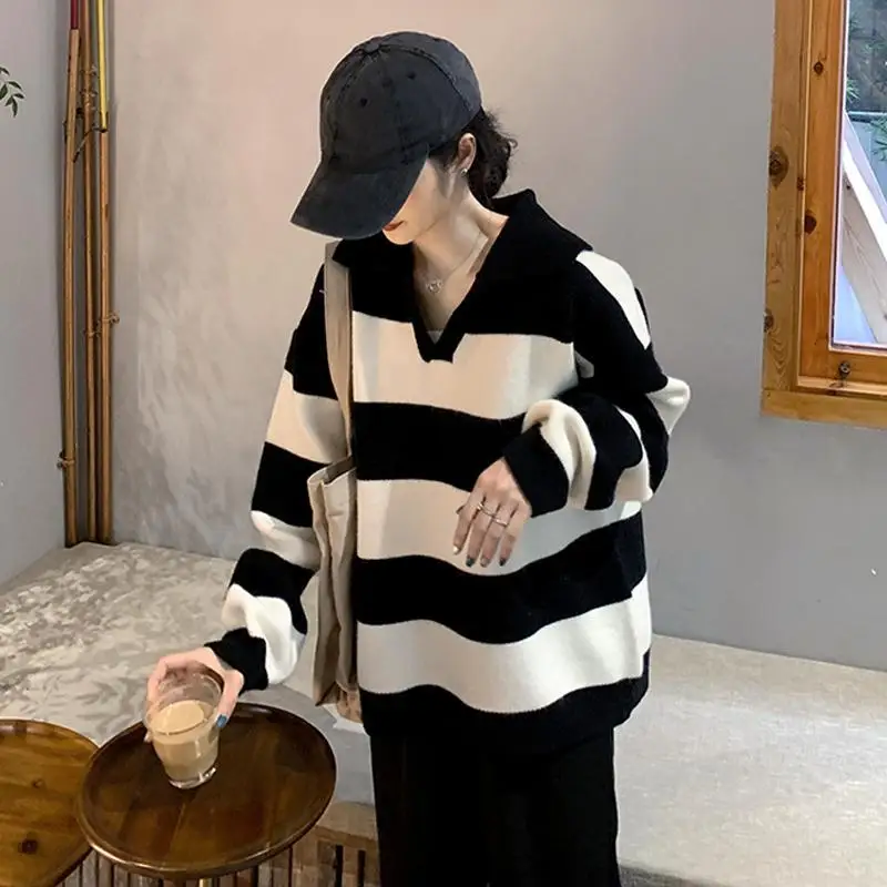 Black and White Striped Knit Sweater Women Loose Fit V Neck Pullover Long Sleeve Casual Autumn Winter Top