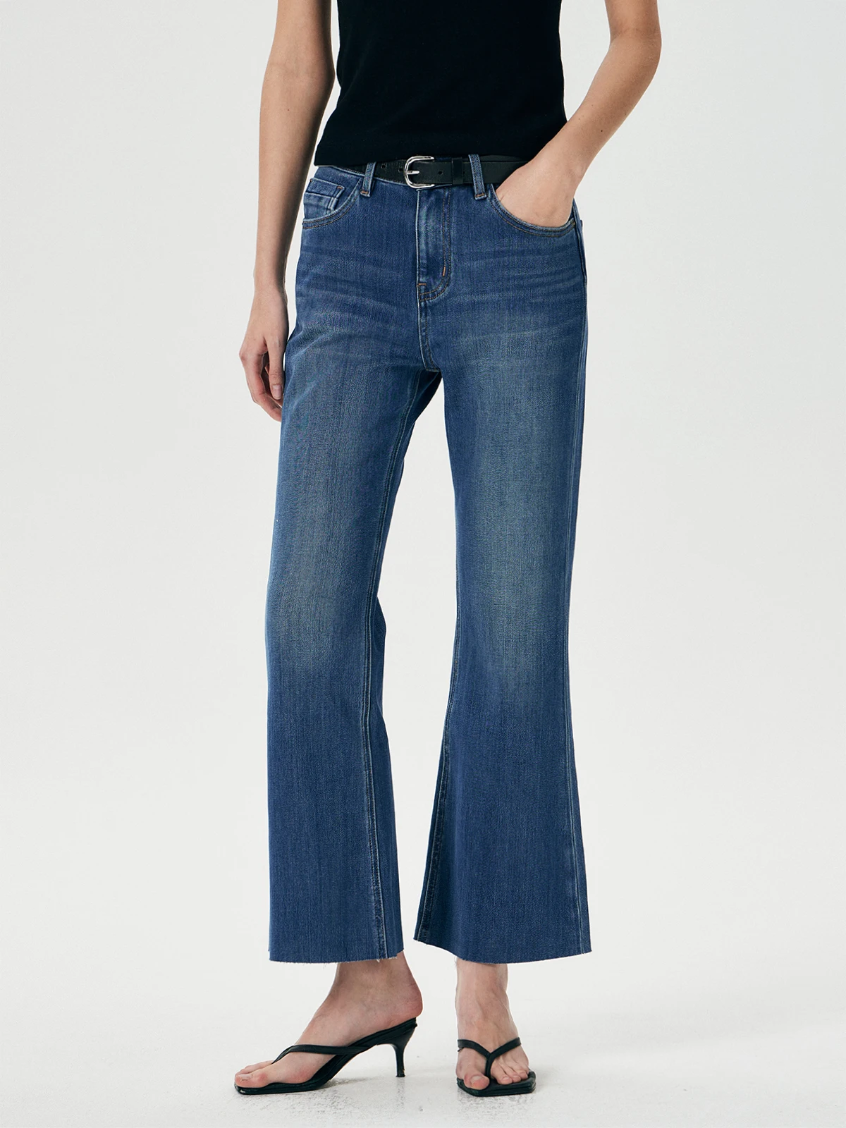 

Retro Slim Fit Micro Waed Embroidered Denim Long Pants Women's Spring Summer New Sle THORNSAURA l Waist Zipper