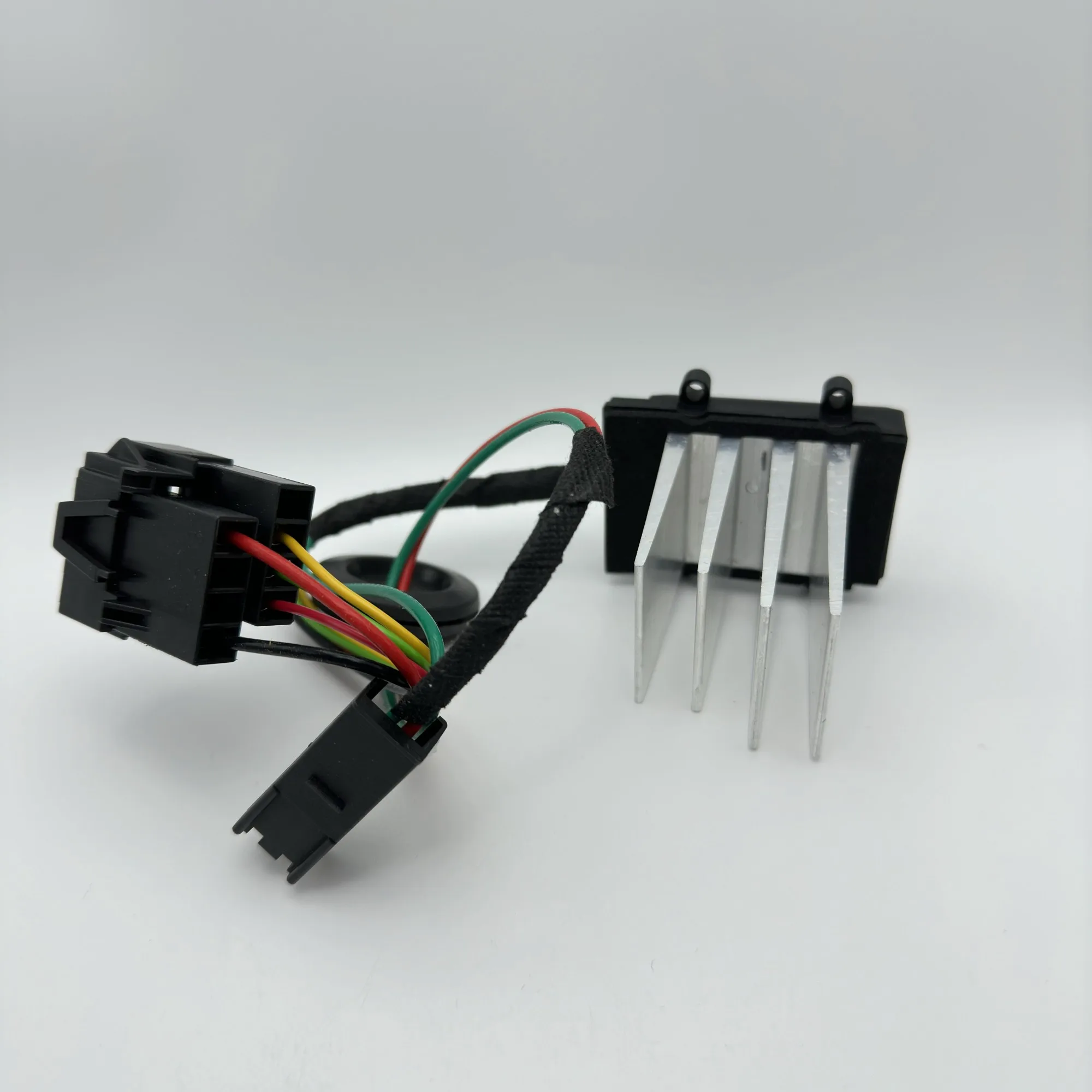 Blower Motor Resistor for 2006 2007 - 2008 Saab 9 - 5 2.3L L4 Oem:5468152 view 2