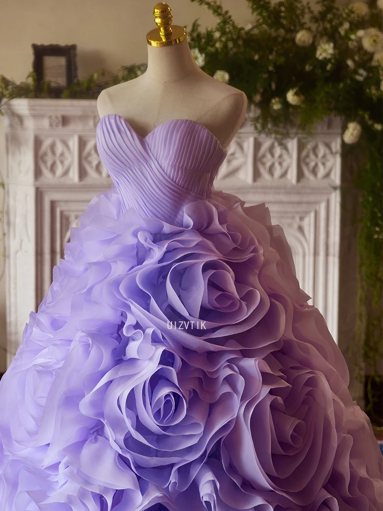 보라색 웨딩 드레스 여성 우아한 공주 긴 프롬 이브닝 파티 가운 럭셔리 꽃 장식 스트랩리스 볼 가운 신부 드레스