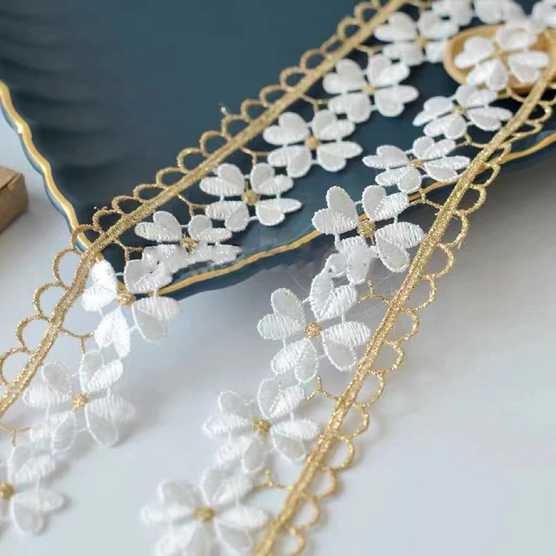 

20 ярдов популярная ткань с волнистыми краями и белым цветком, сделай сам, свадебная флуоресцентная золотая нить, вышивка, кружевные аксессуары, отделка