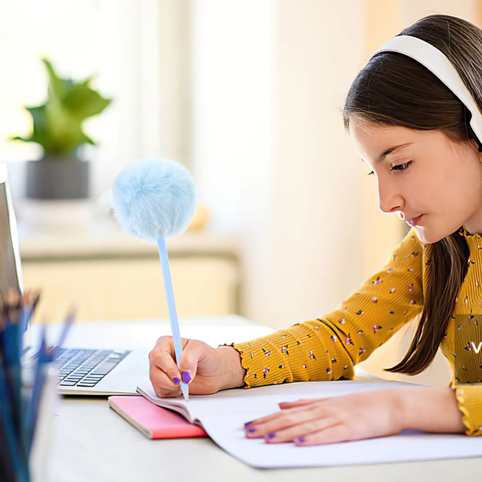 4 Stuks Studenten Pluizige Balpen Rollerball Pennen Balpen Vulpen Fuzzy Balpen Pom Pen Haarbal Pluche Balpen Balpen