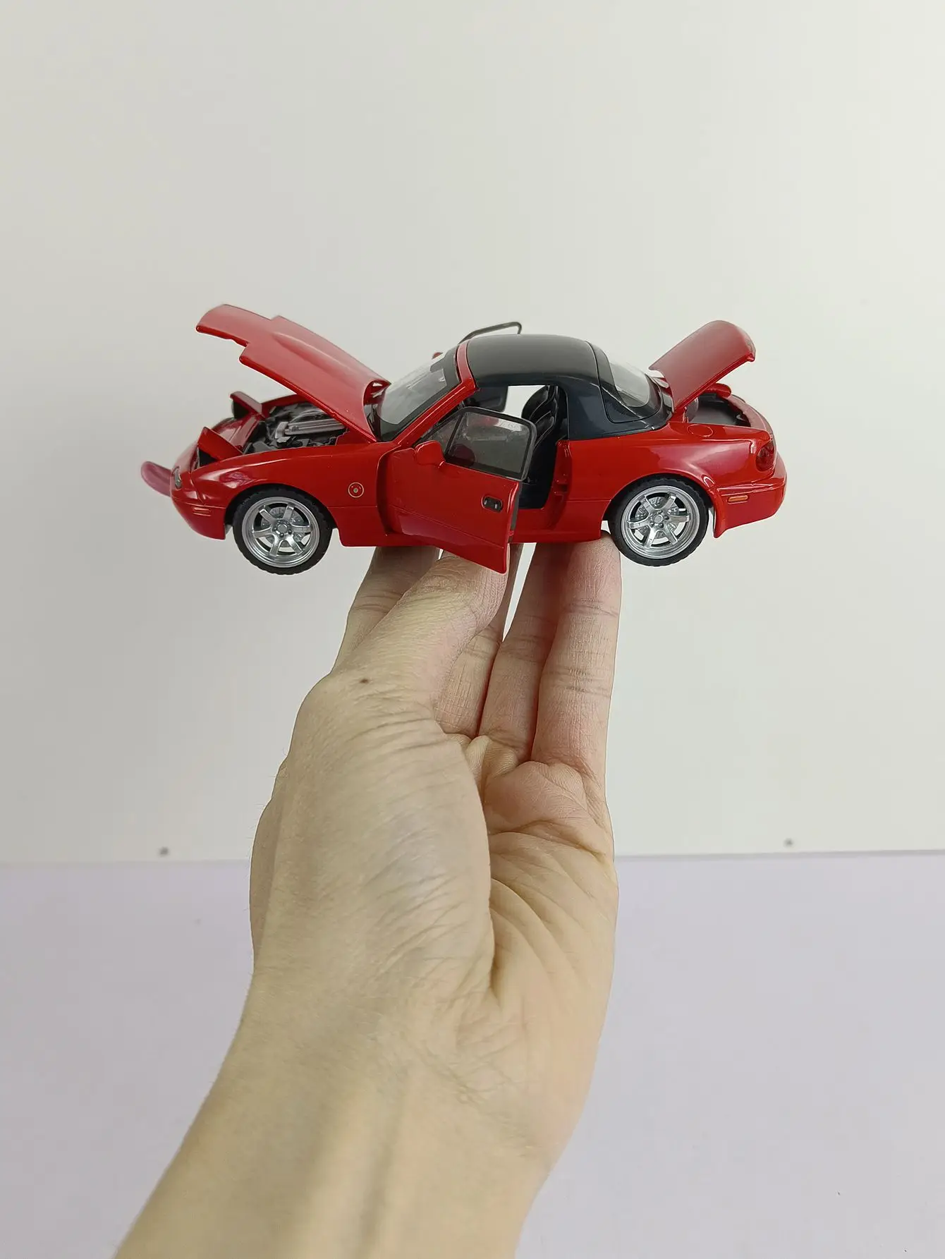 Mazda MX5 supercoche de juguete fundido a presión, modelo de coche de aleación, sonido y luz, juguete extraíble, coleccionables, regalo de cumpleaños, 1:32