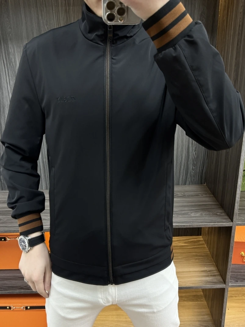 

Новая мужская куртка с воротником-стойкой на весну-осень 2015 года: повседневная, модная, универсальная, стильная, с молнией