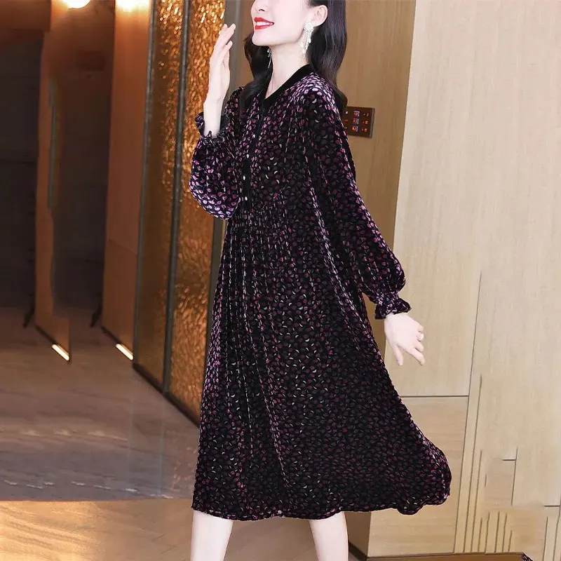 Stylish Vintage Broken Flowers Velvet Midi Dress Autumn Winter Long Sleeve Shirring Women\'s Clothing O-Neck Button Waist Dresses
