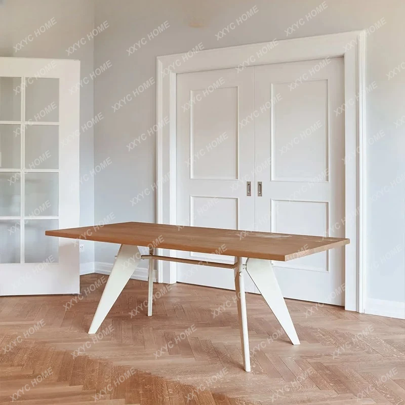 

Обеденный стол из массива дерева, квадратный, современный, простой дизайн.