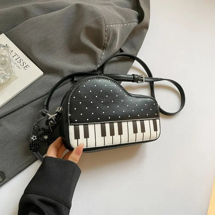 

Новая женская сумка для фортепиано в горошек, маленькая квадратная сумка из искусственной кожи, ручная сумка Sweet Messenger, модные элементы музыкальной ноты