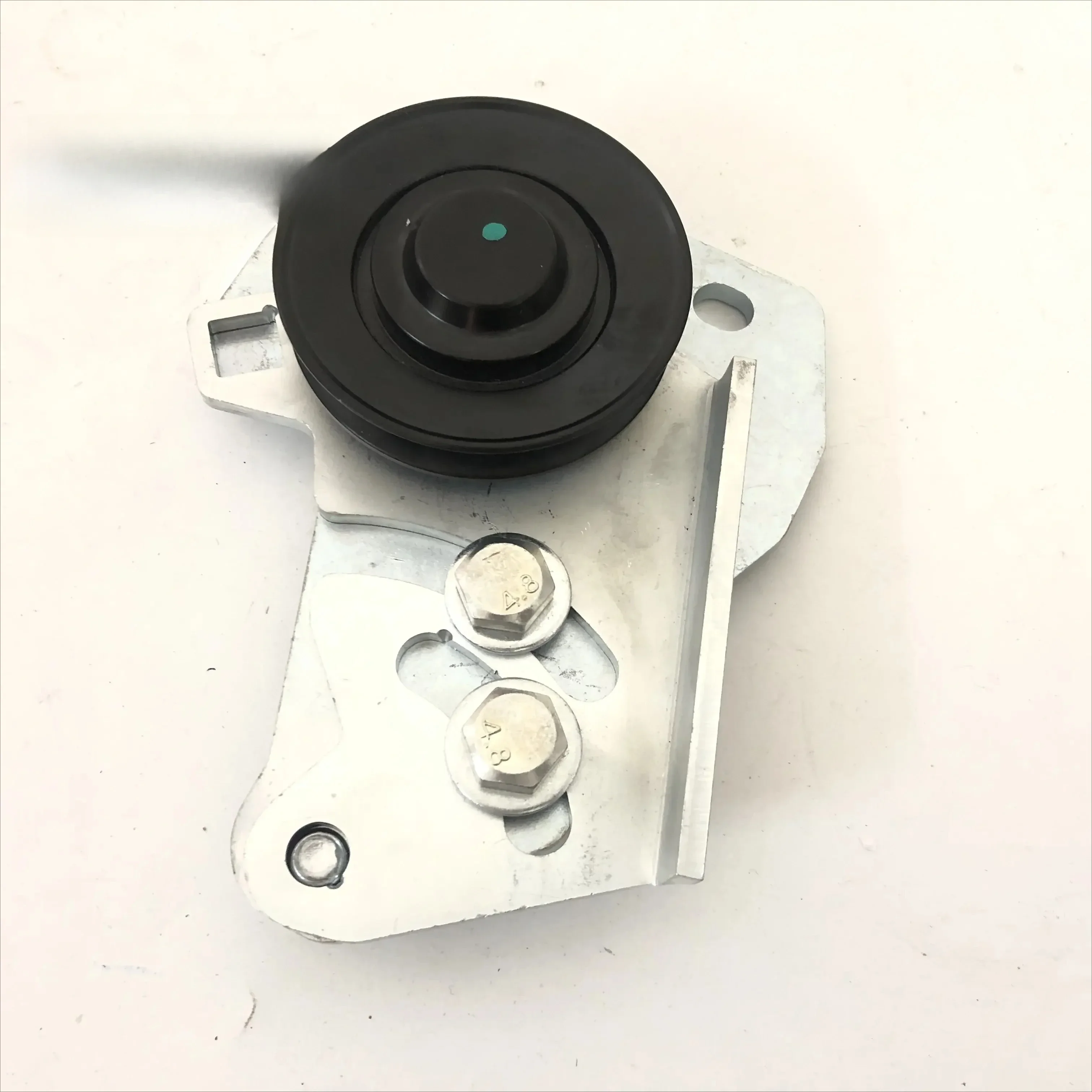 

High performance deutz TD2011L04 tensioner pulley 04102367 04103166 04103354