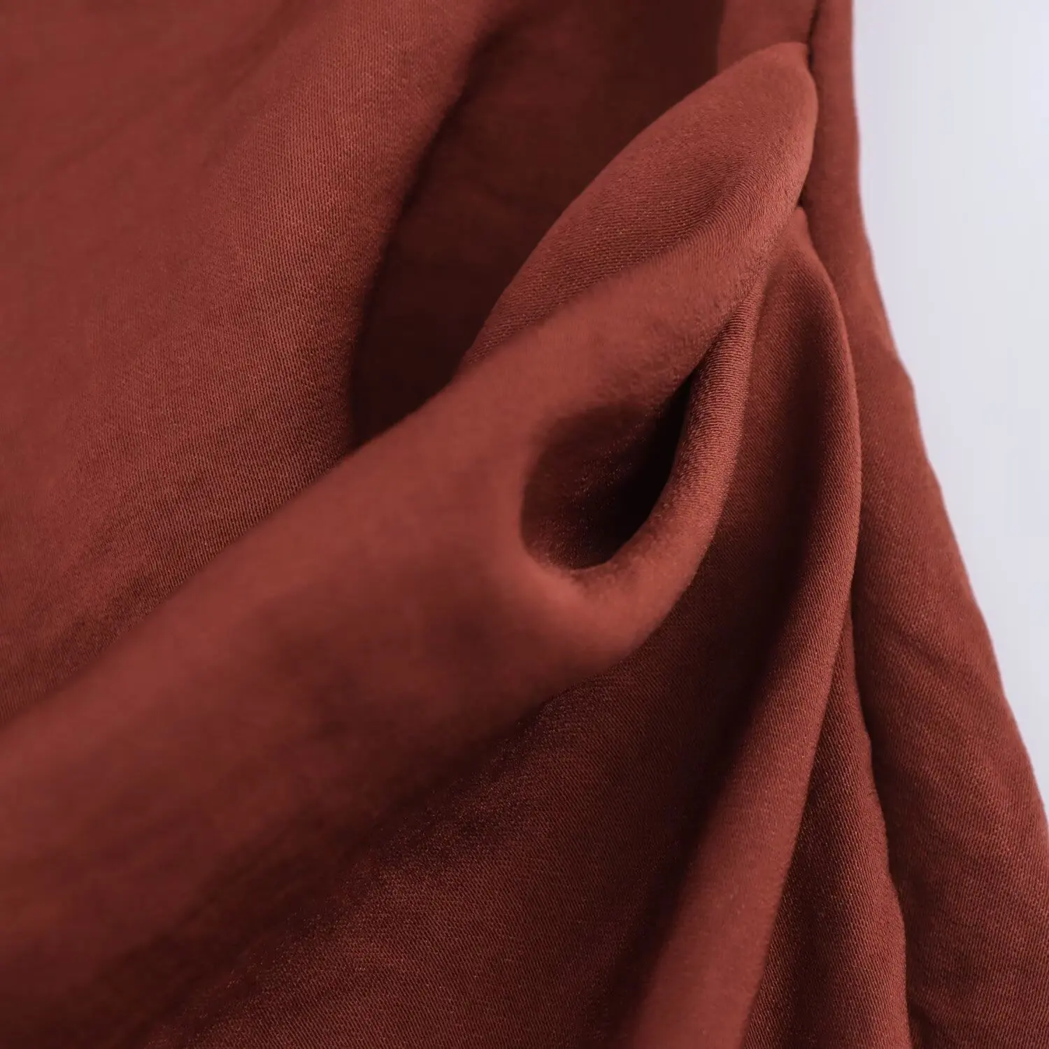 HH Women 2025 Summer New Swinging Collar Temperament Gold Inlaid Sleeveless Midi Dress Female Elegant Sexy Party Long Dress