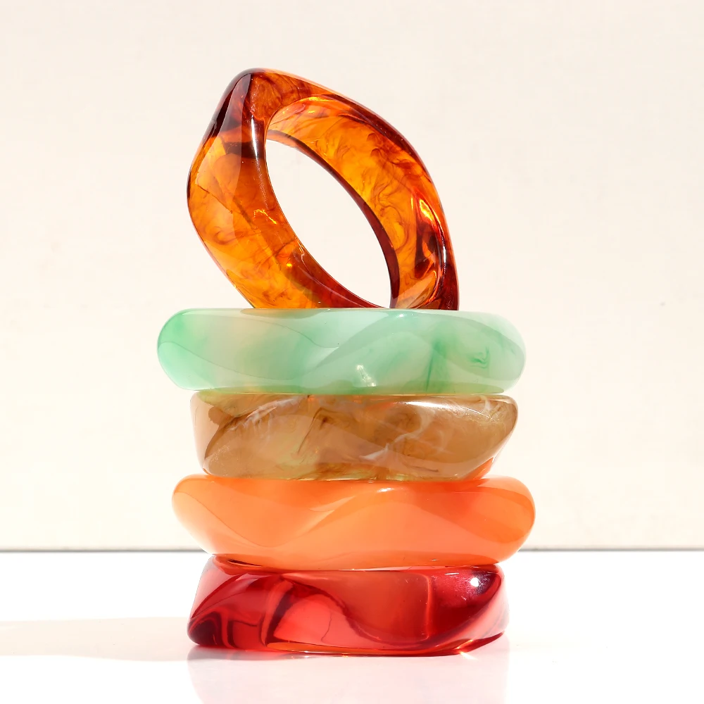 Vintage Acryl große bunte geometrische unregelmäßige Armreifen für Frauen trendige Harz breite Manschette Armreifen Armbänder 2025, Modeschmuck – Detail 11