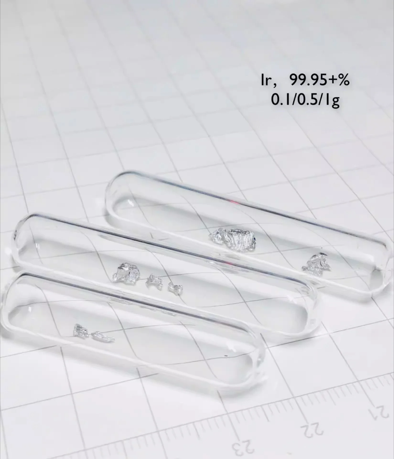 

Растапленный кристаллический металлический иридий. Иридий высокой чистоты. Иридий в виде филаментов.