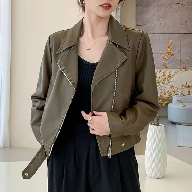 Herbst neue kurze Damen Lederjacke koreanische Retro vielseitige lose Jacken Top Mode Revers Kragen Reiß verschluss Pu Mantel