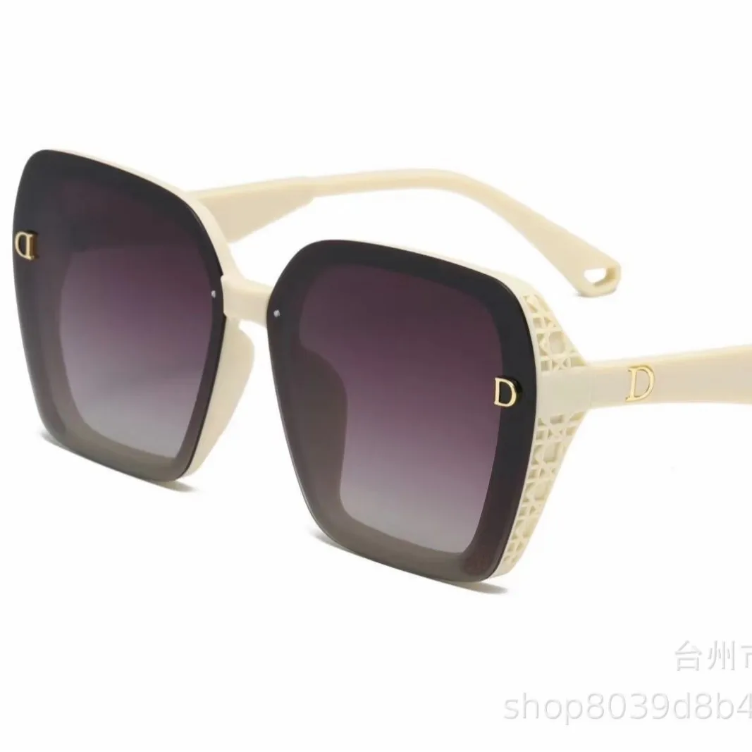 Designer New Petite Cat Eye Polarized Sunglasses HD Hip Hop Fashion High Quality Luxe Frame Statement Eyewear