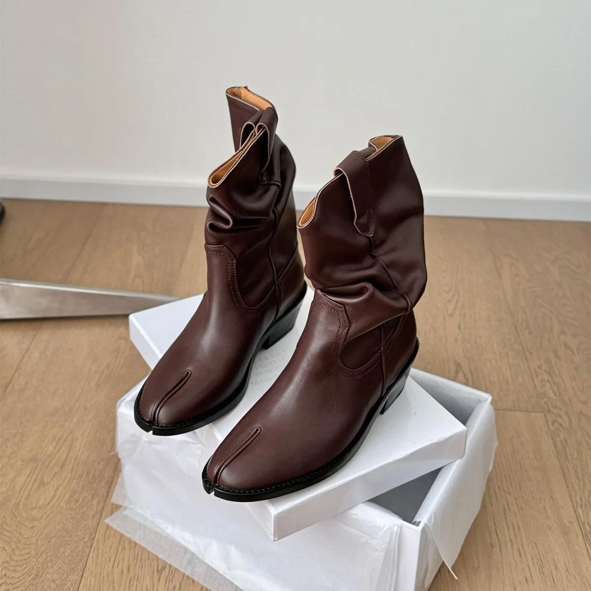 2026 High Quality winter women shoes split toe mid calf boots casual daily footwear ch2404189