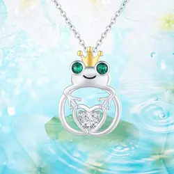 Creative Cartoon Frog Prince Pendant Necklace for Women Cute Green Eyed Frog Animal Jewelry Necklace Girls Birthday Gifts