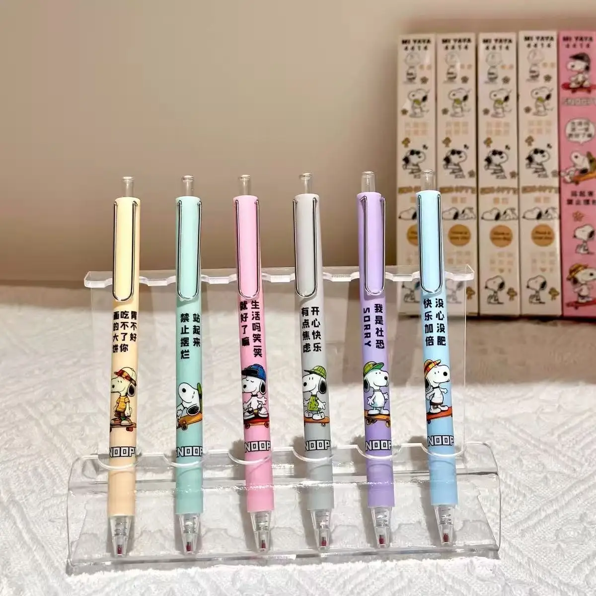 0.5 黒色中性ペンセット - ランダム 1/2/4/6本 学校文具 学生用 子供の書き込みと描画用ギフト