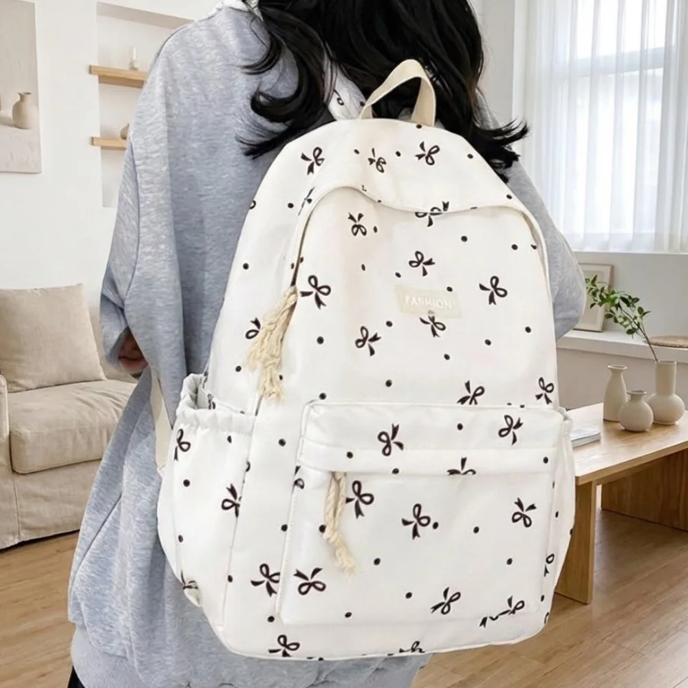 

Nylon Material Bow Print Backpack Quilted Design Large Capacity School Bag Multi-Pocket Adjustable Straps Cute College Backpacks