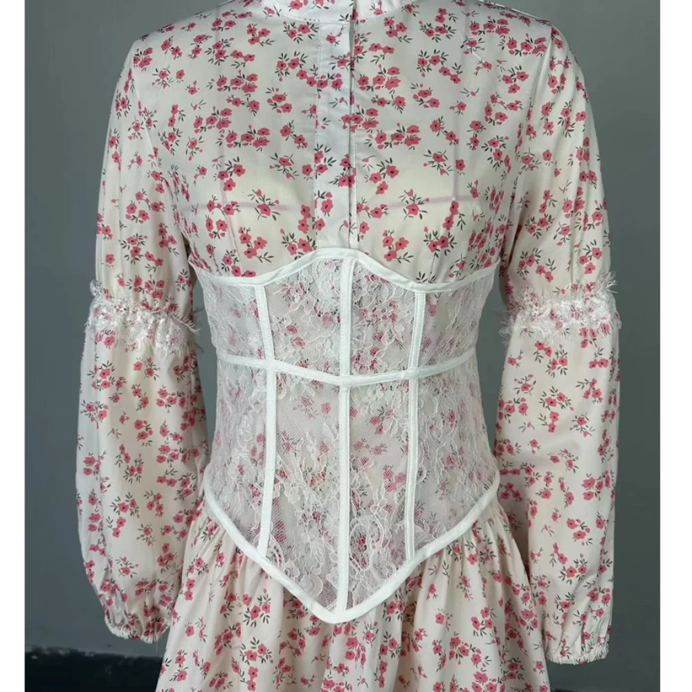 Mini robe imprimée à la mode, col en v, taille haute, courte, à volants, coupe cintrée, robe de soirée, été